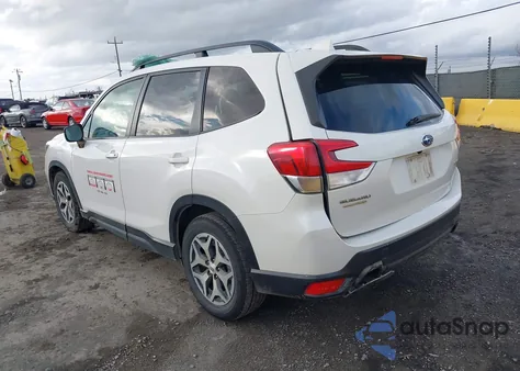 2019 Subaru Forester Premium z USA, uszkodzony, nr VIN JF2SKAGC9KH539926